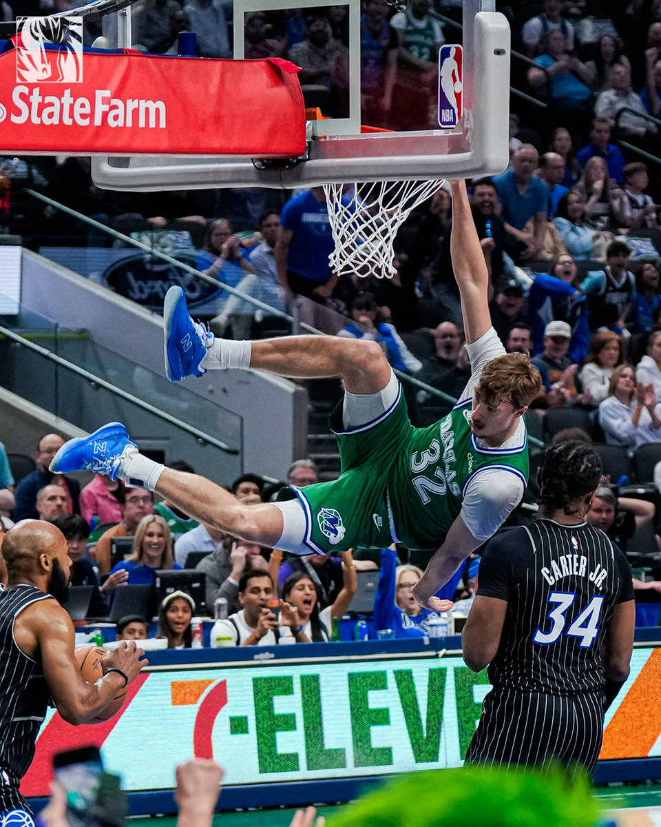 弗拉格空砍51分 魔术战胜独行侠 魔术vs独行侠  NBA历史最年轻50分先生诞