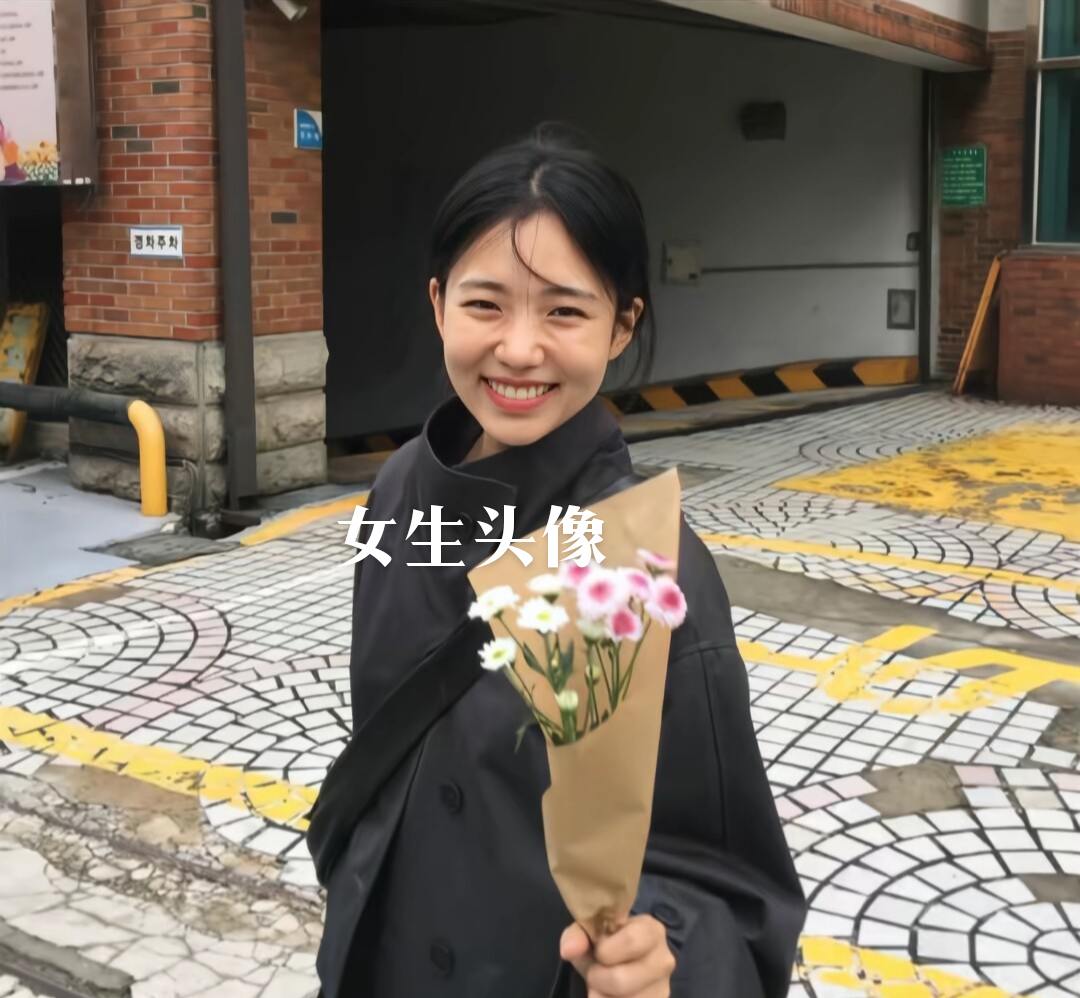 人与人之间的滞后性 就像一场潮湿的雨 像我这么反反复复的人会常常后悔 ...