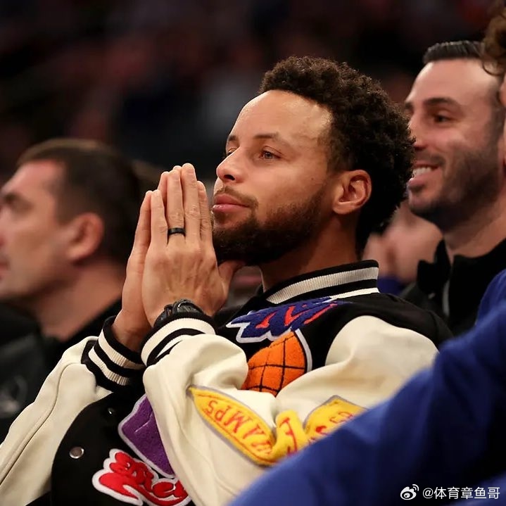 NBA 据 anthonyVslater 报道，勇士队担心让斯蒂芬·库里仓促复出
