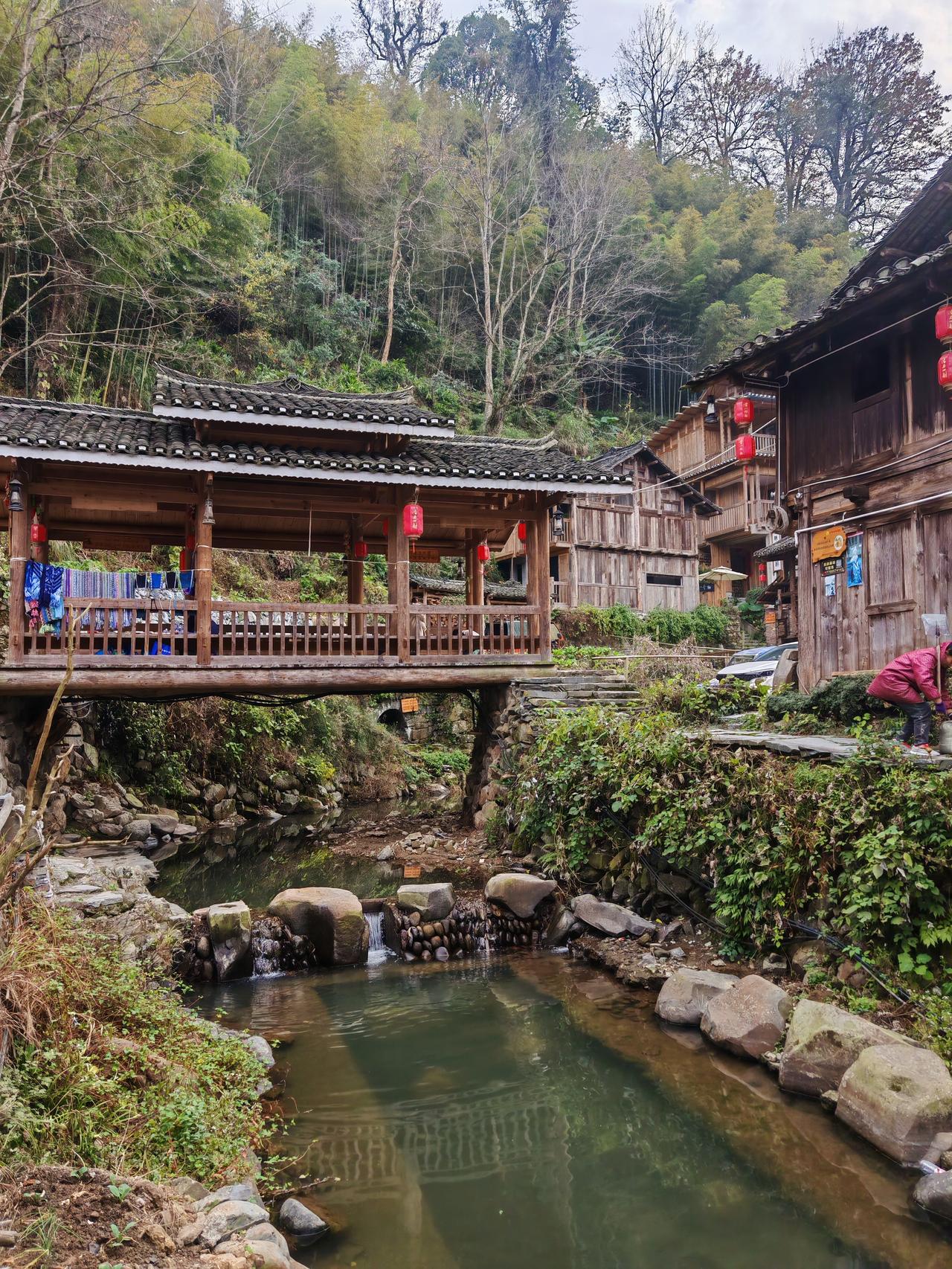 走过路过，皆是风景。今年哪次出门让你特别难忘？是震撼的景色，温暖的偶遇，还是有趣