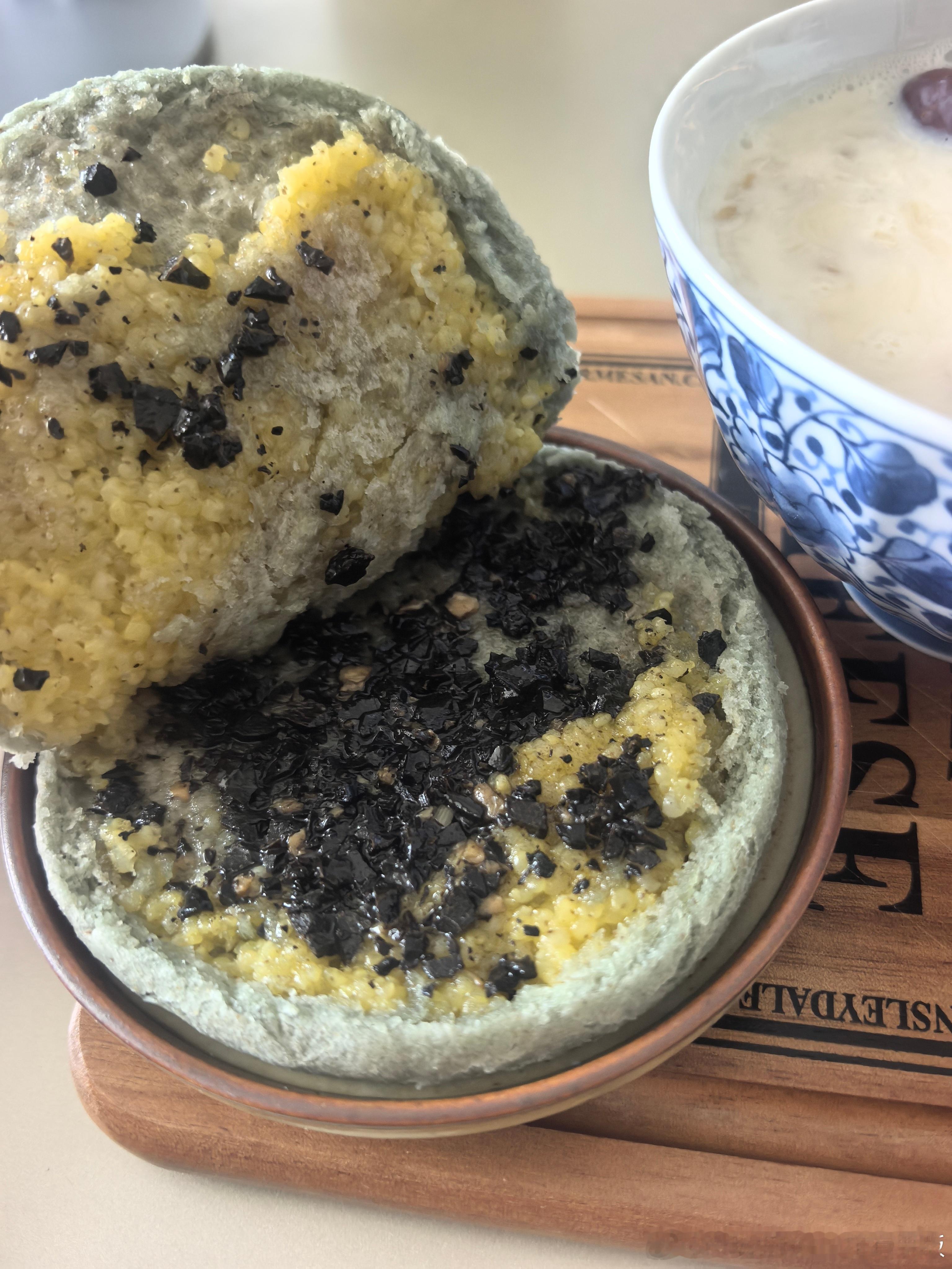 这竟然是黑松露酱 好难吃 呕 