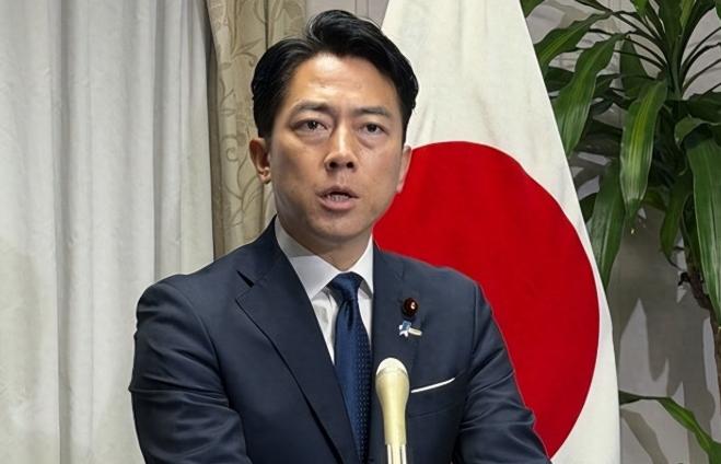 9月11日，记者会上，日本防卫大臣小泉进次郎被问到美国海军方面公开支持日本考虑拥