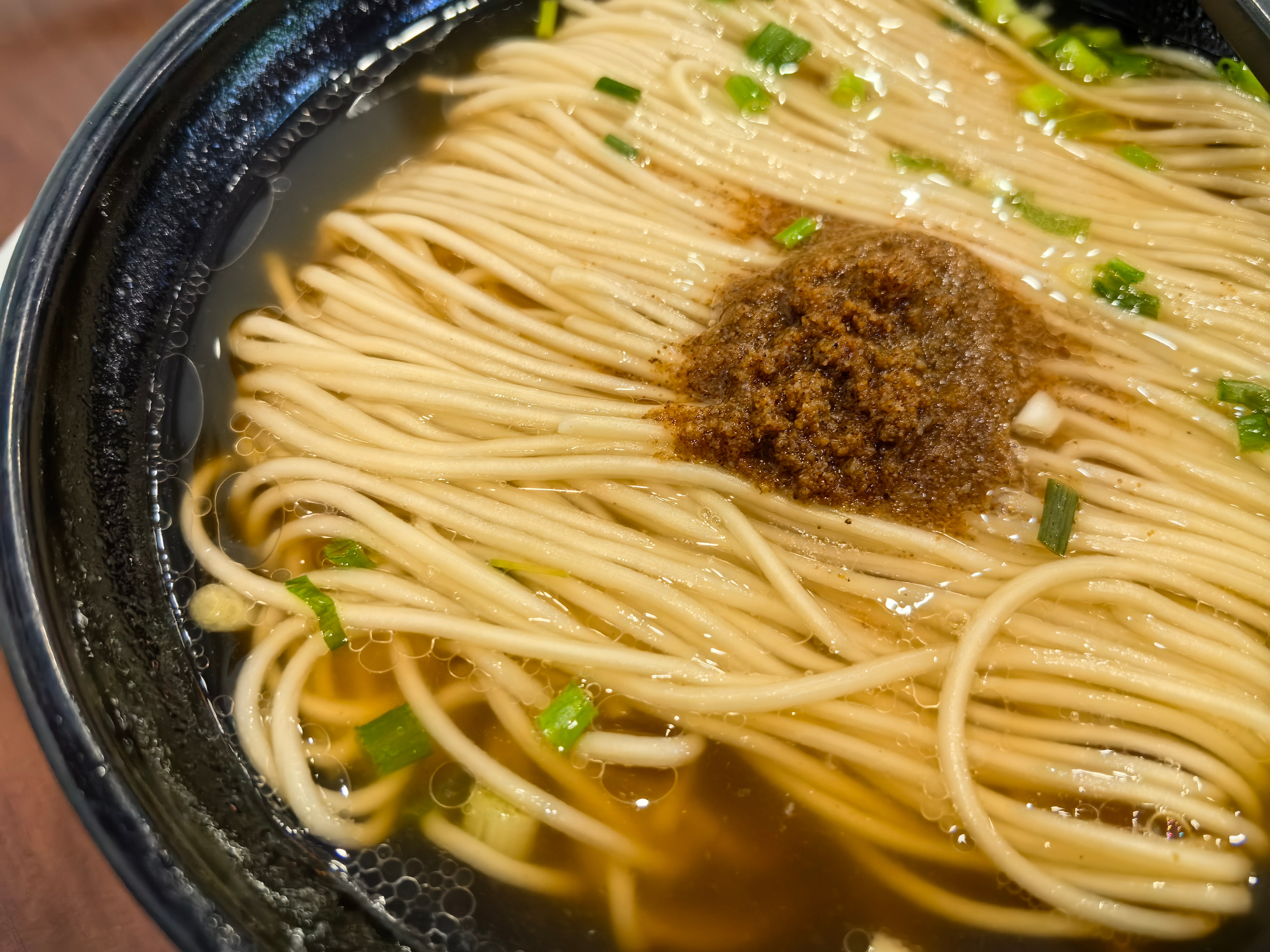 今天没有写#做早饭时想# 因为没做早饭，出去吃了，一碗虾仔面，一份蟹黄小笼汤包，