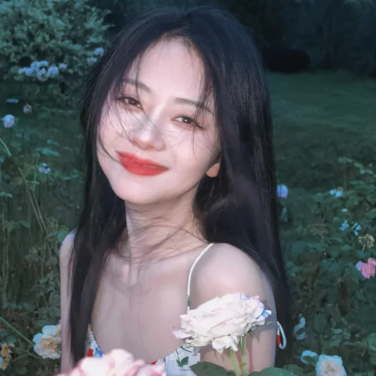 明媚呀🌷