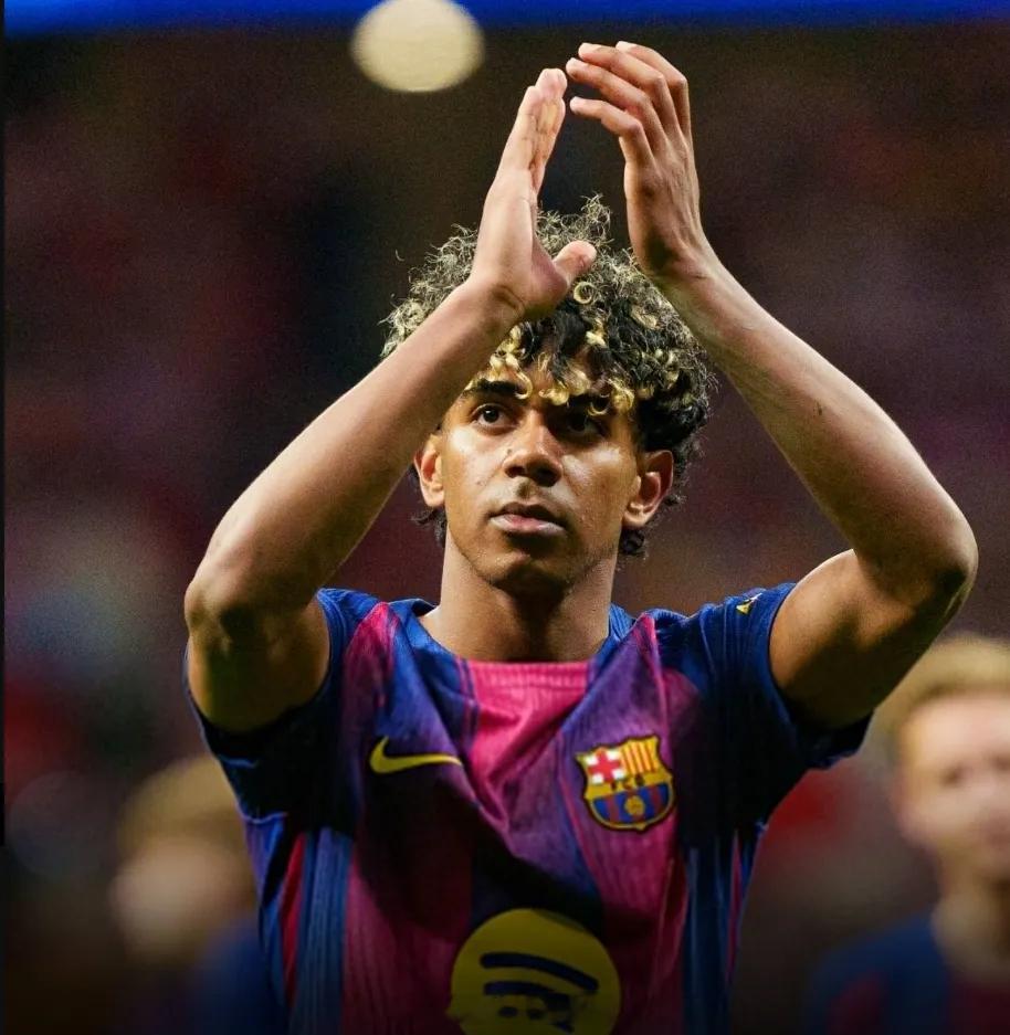 官方：亚马尔股二头肌受伤，这名新星已经赛季报销。不过消息指出，亚马尔可以及时复出