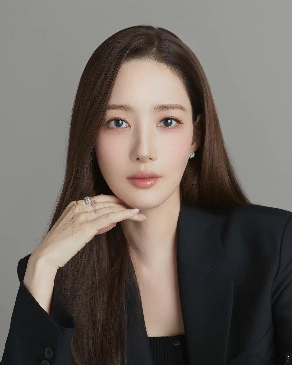 SBS全新周三周四档电视剧< 《朝九晚六>共12集出品方：三和传媒导演：李形民（