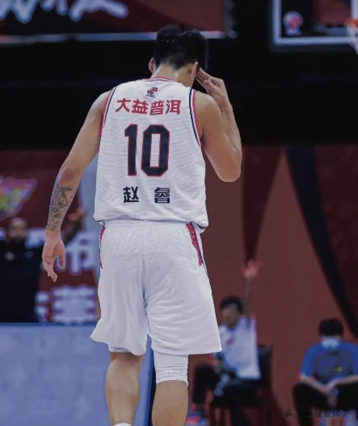 赵睿为什么选择离开广东队呢？猜测原因可能有多个方面：

第一，他可能希望在新的环