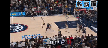 VS 快船 
别再骂格林了，向他致敬！[赞]拉伤不下场，一次空中断球一次生断小卡