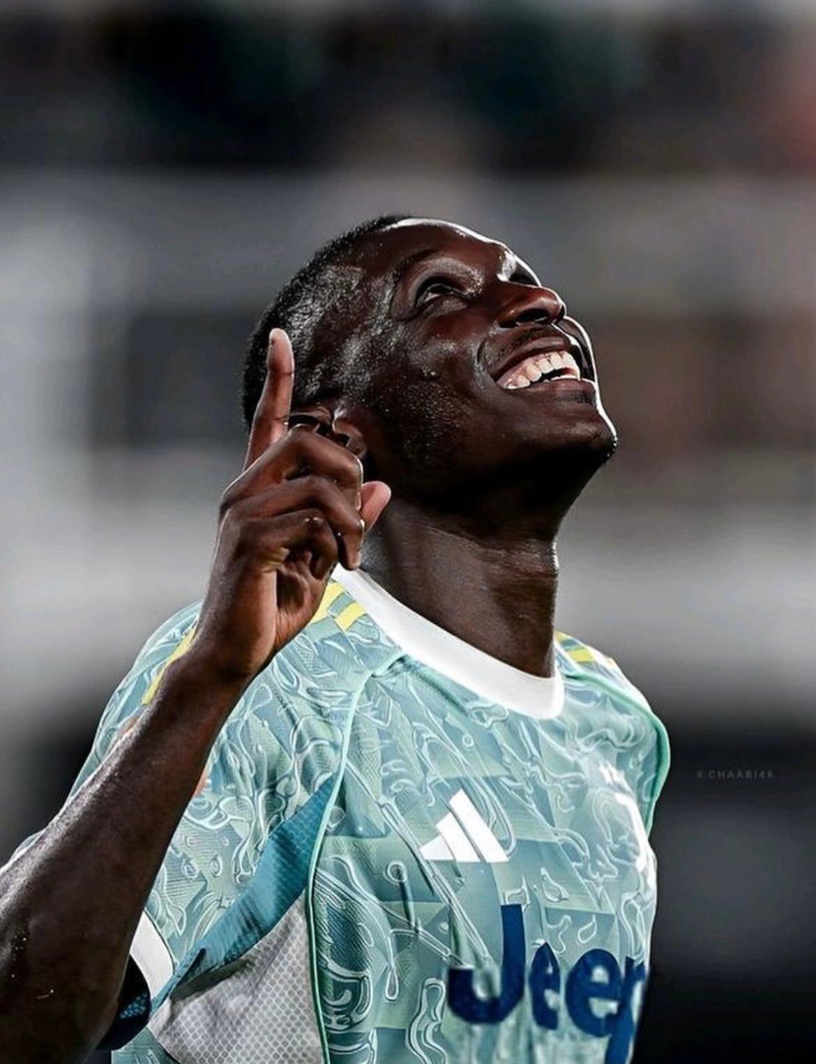 突发！迪马济奥：尤文图斯正试图将穆阿尼带回都灵。这笔转会很复杂，但穆阿尼已经显露