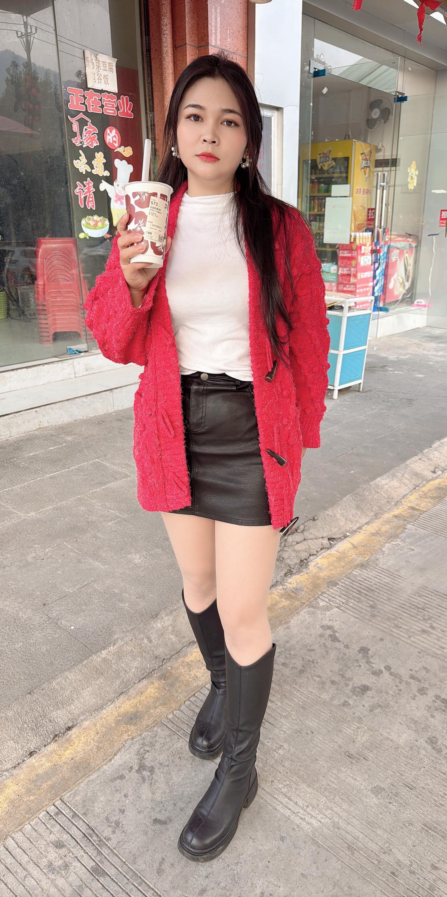 奶茶一杯快乐加倍