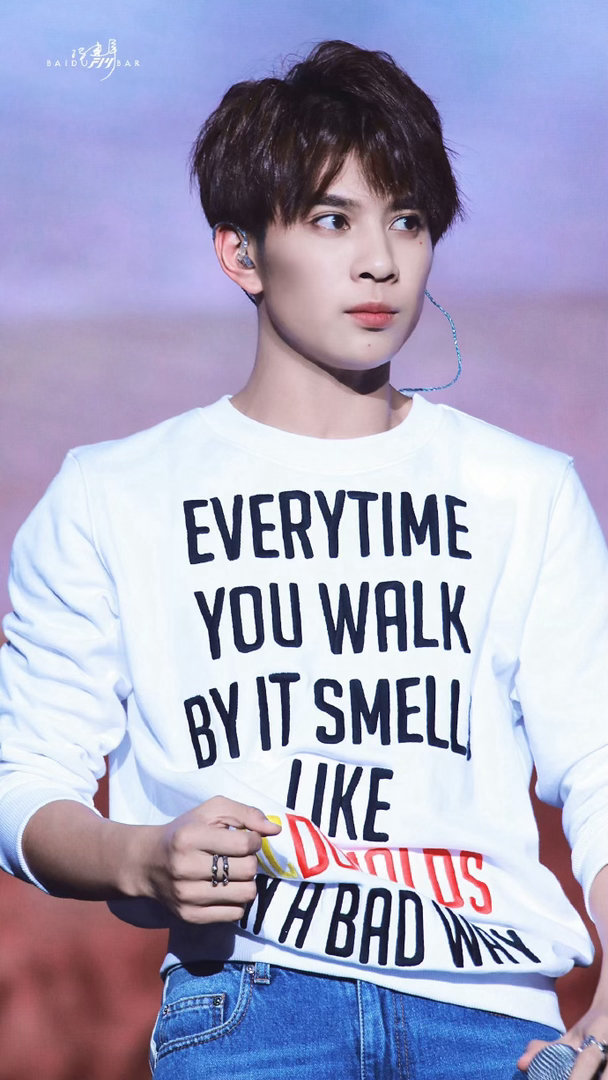 冯建宇回应被淘汰冯建宇回应烤冷面不翻面 被这份从容狠狠感动！面对争议不甩锅，面对