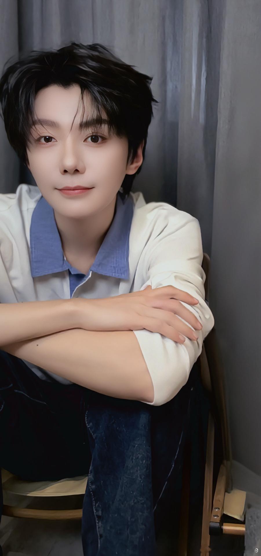 宝宝今天好乖呀   中秋快乐呀 ​​​