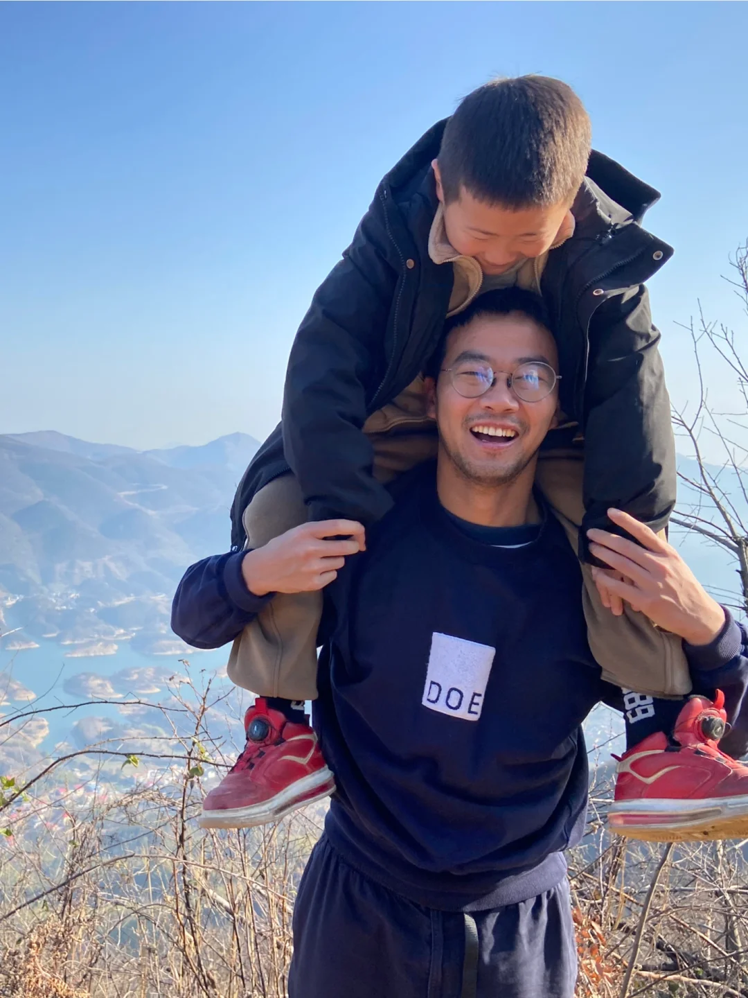 去爬山吧风会给你答案