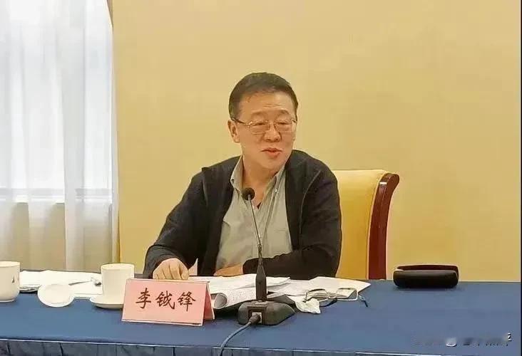 周末打“虎”不停歇，李钺锋被查！

刚刚，权威媒体发布消息，台盟中央常务副主席李