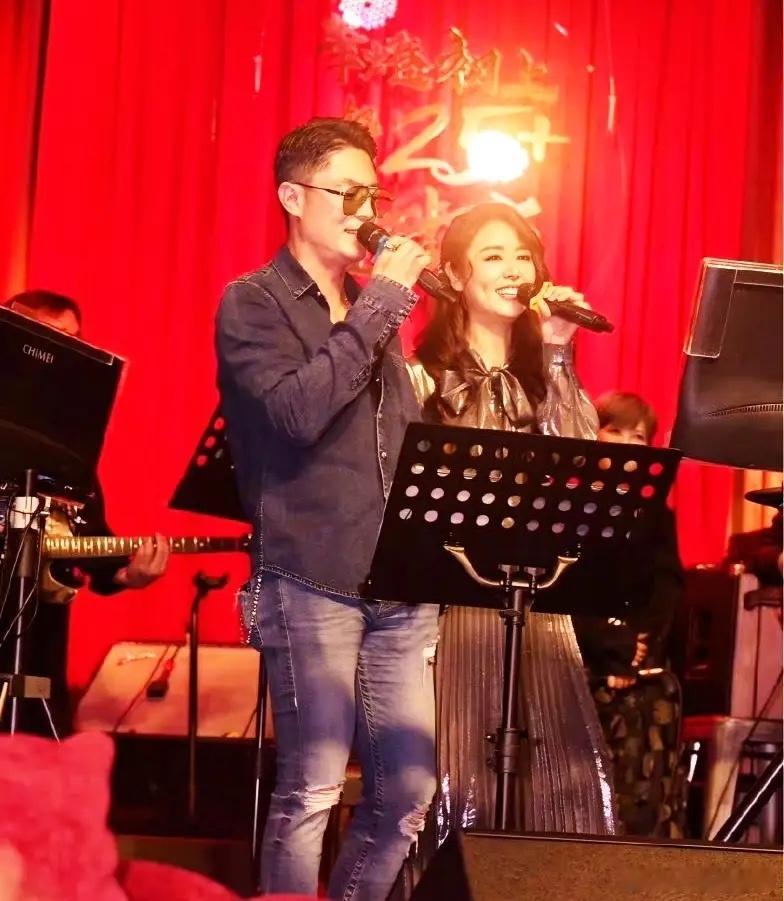 林心如举办50岁生日派对，林熙蕾、徐若瑄、许玮甯，和她关系铁的姐妹都去了！许玮甯