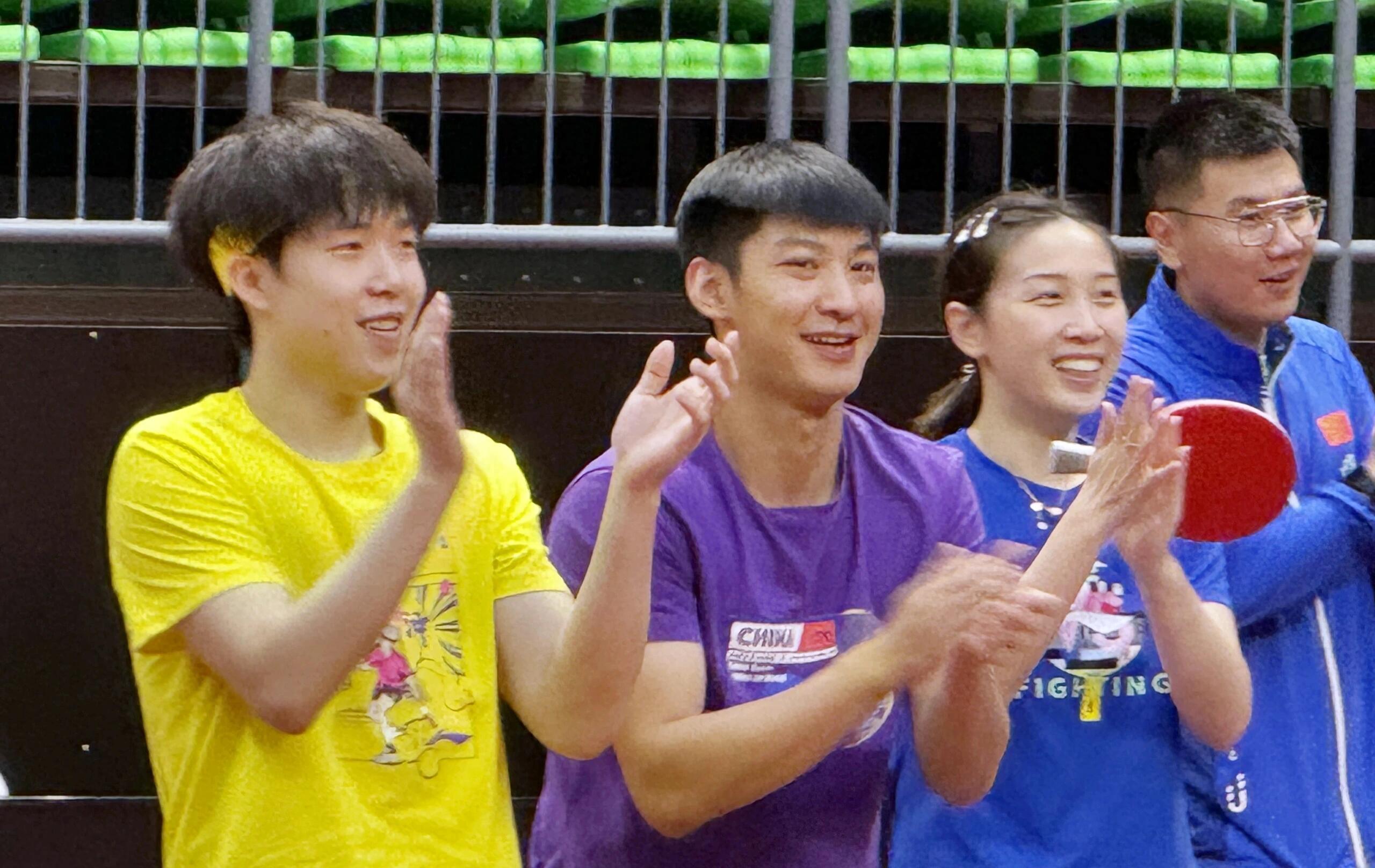 国乒过大年的幸福瞬间这样的日子很怀念！ 