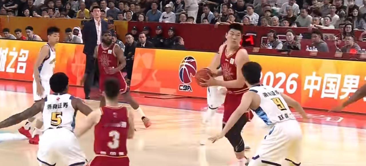 4月15日晚CBA常规赛，山西汾酒主场100：91力克浙江广厦。
赛前广厦30胜