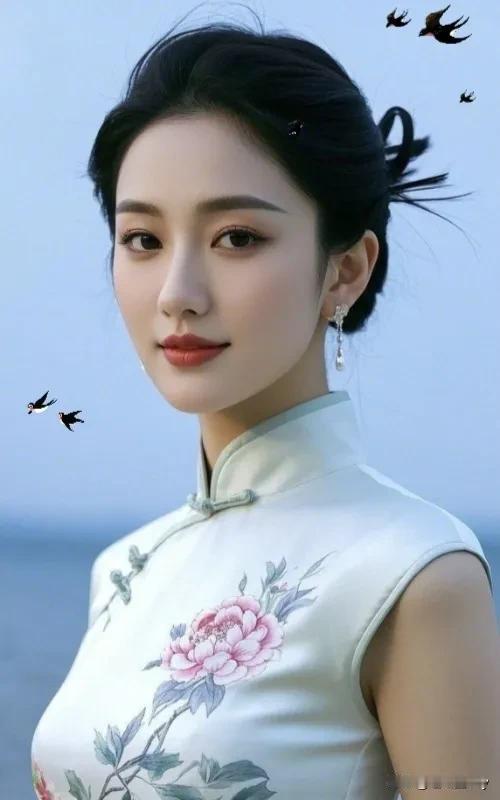 上联：云雾迷蒙山色隐
下联：燕舞蓝天映日辉
上联：戏蕊娇莺啼声脆
上联：清溪玉足