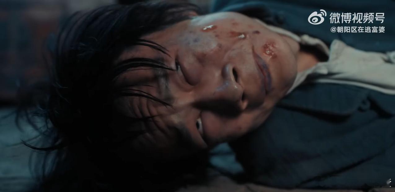 这个反人类暴行一集比一集绝 友友们，《反人类暴行》真的太敢拍了！它以独特的篇章式