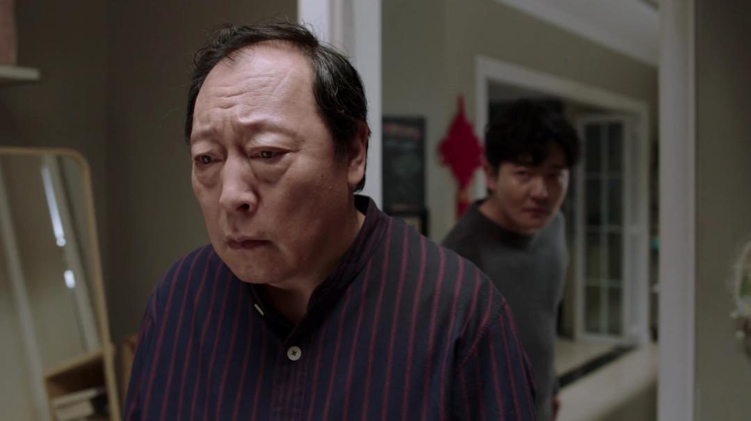 赡养一个快90岁的老人费钱吗？不到半个月用了快70块钱的纸巾。我妈跟我吐槽，我奶