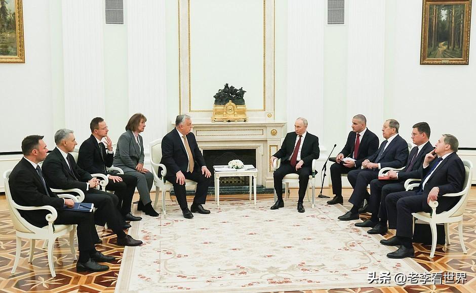 【欧尔班就匈牙利外长被指控是俄罗斯的“线人”发表评论】
布达佩斯时间2026年3