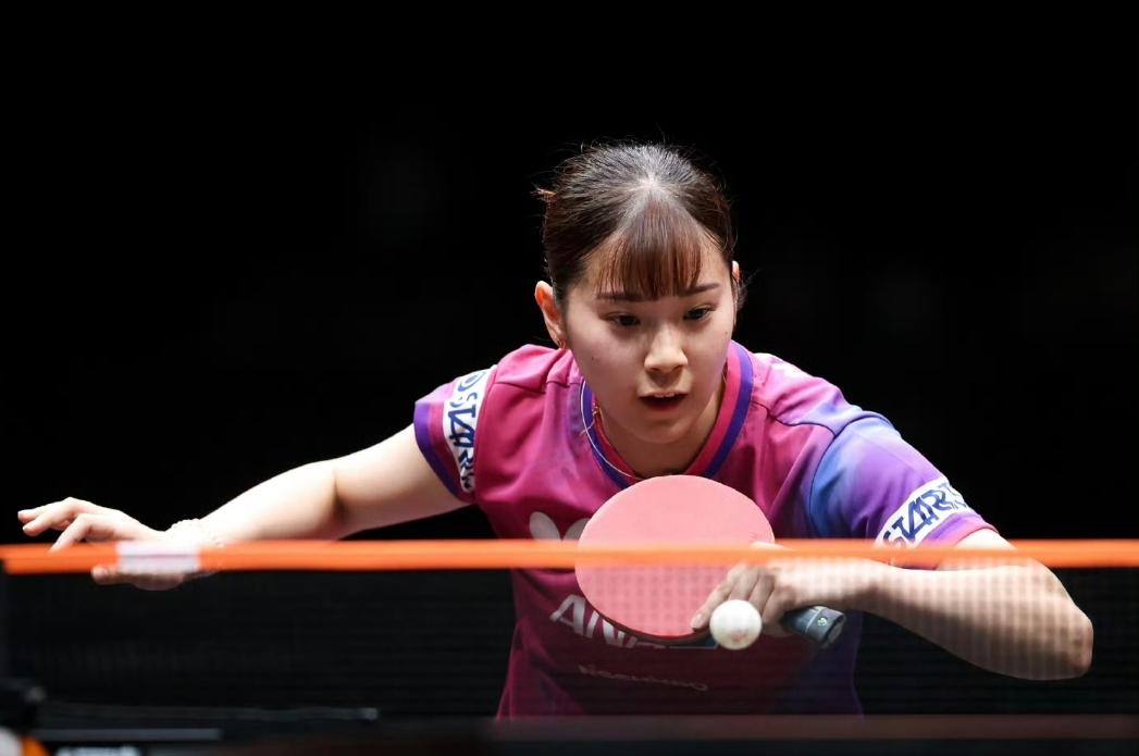 长崎美柚4-3伊藤美诚！
WTT香港总决赛2025 女单首轮比赛，日本一场内部德
