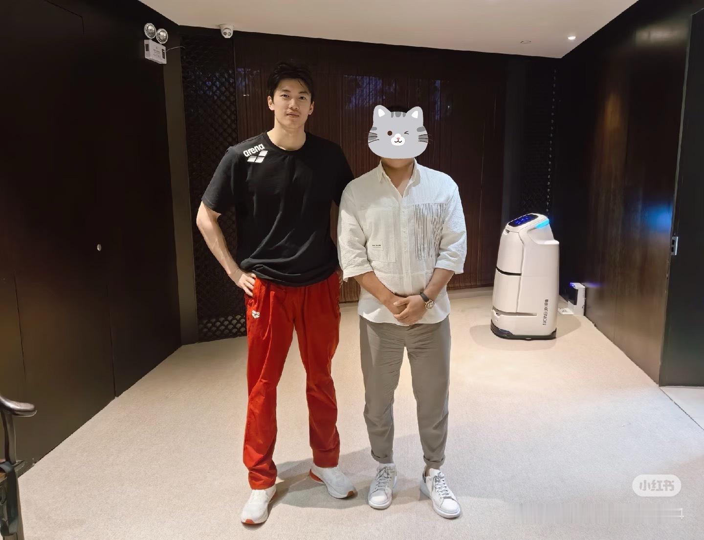 新分享的旧合照  好帅啊哥哥…🥺汪顺