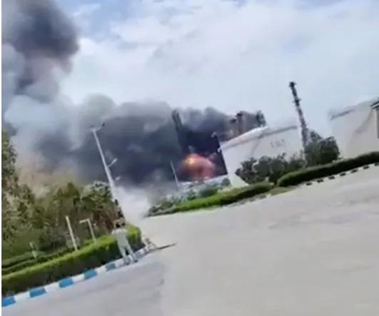 5 月 12 日，观察者网：伊朗战争最大黑幕被捅穿！全世界被蒙在鼓里整整 34 