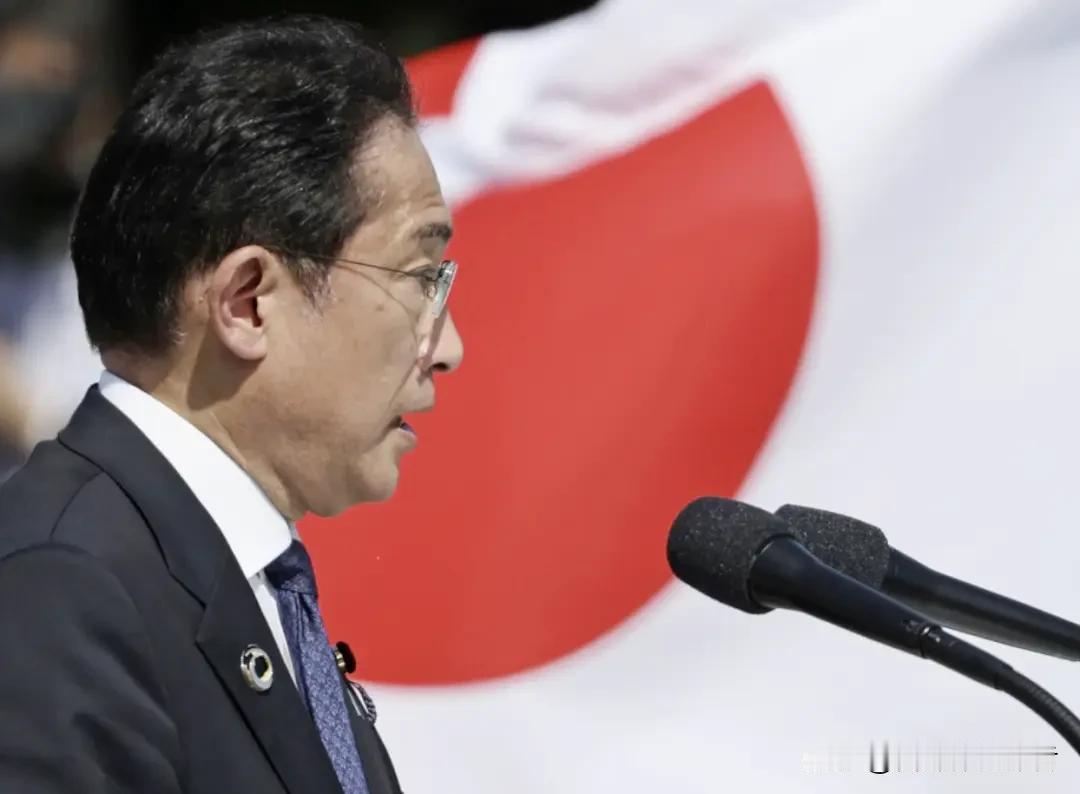 日本突然疏散12万岛民，真实野心早已藏不住
 
台海周边风云暗涌，日本近期一系列