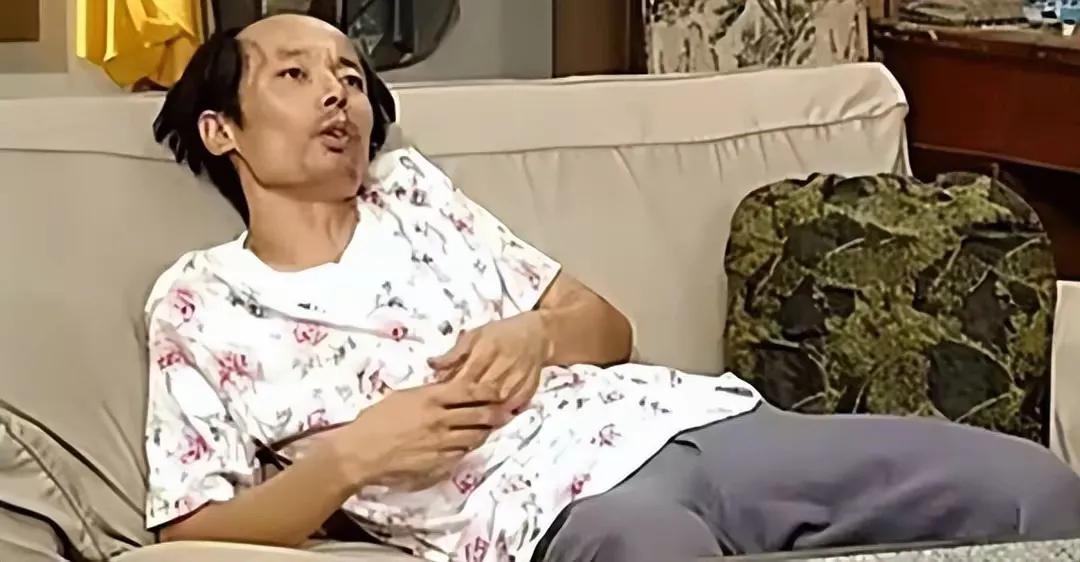 为什么我们越休息越累？原因无非就3个

1，因为不上班，作息都混乱了。熬夜到2点