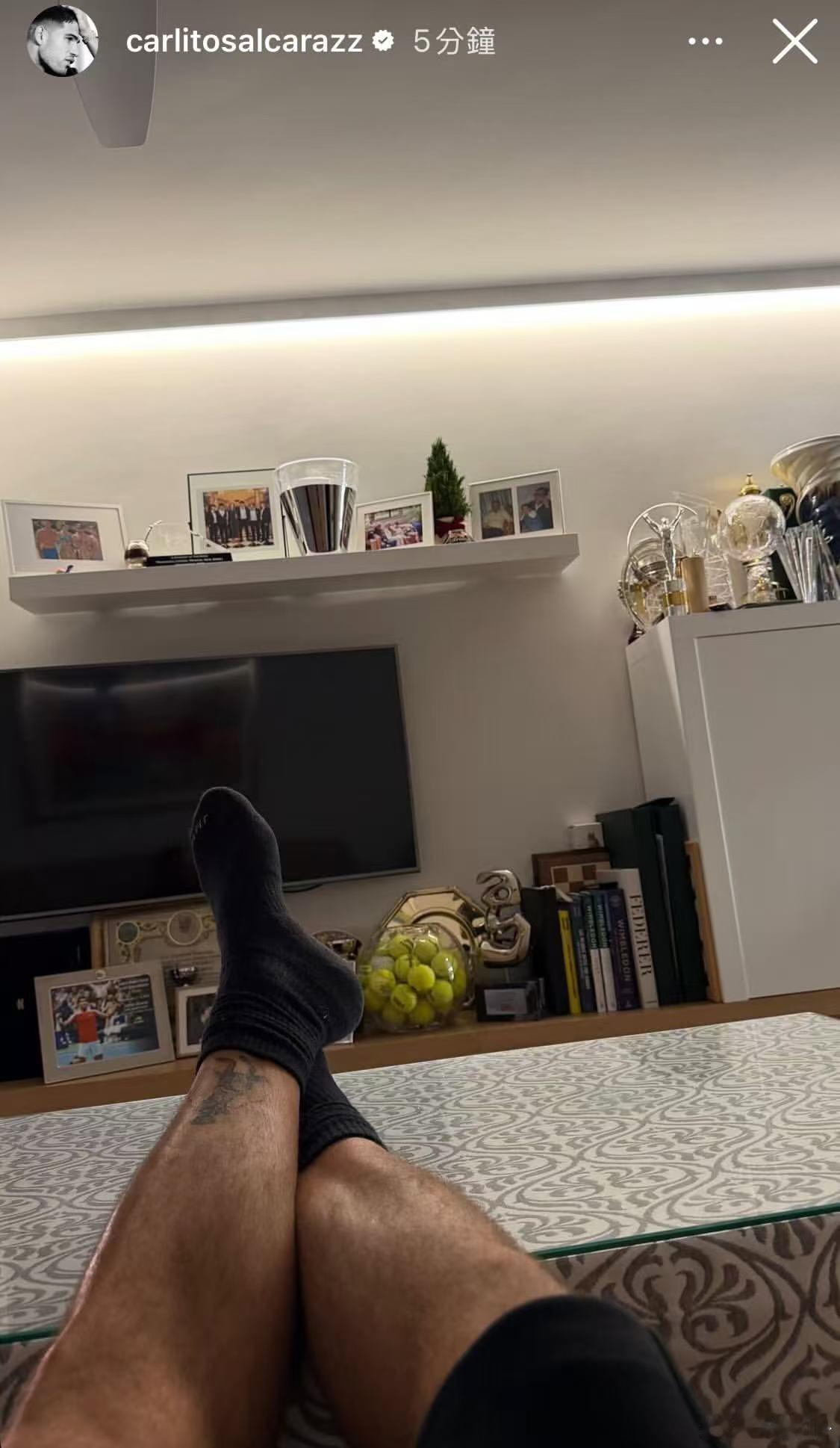 阿尔卡拉斯更新动态发了黑袜……网坛风云阿尔卡拉斯阿尔卡拉斯