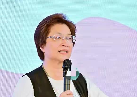 王惠美摊上事了，谎言被戳穿，这回彻底激怒了蓝营支持者，开除或成最终选择！
众所周