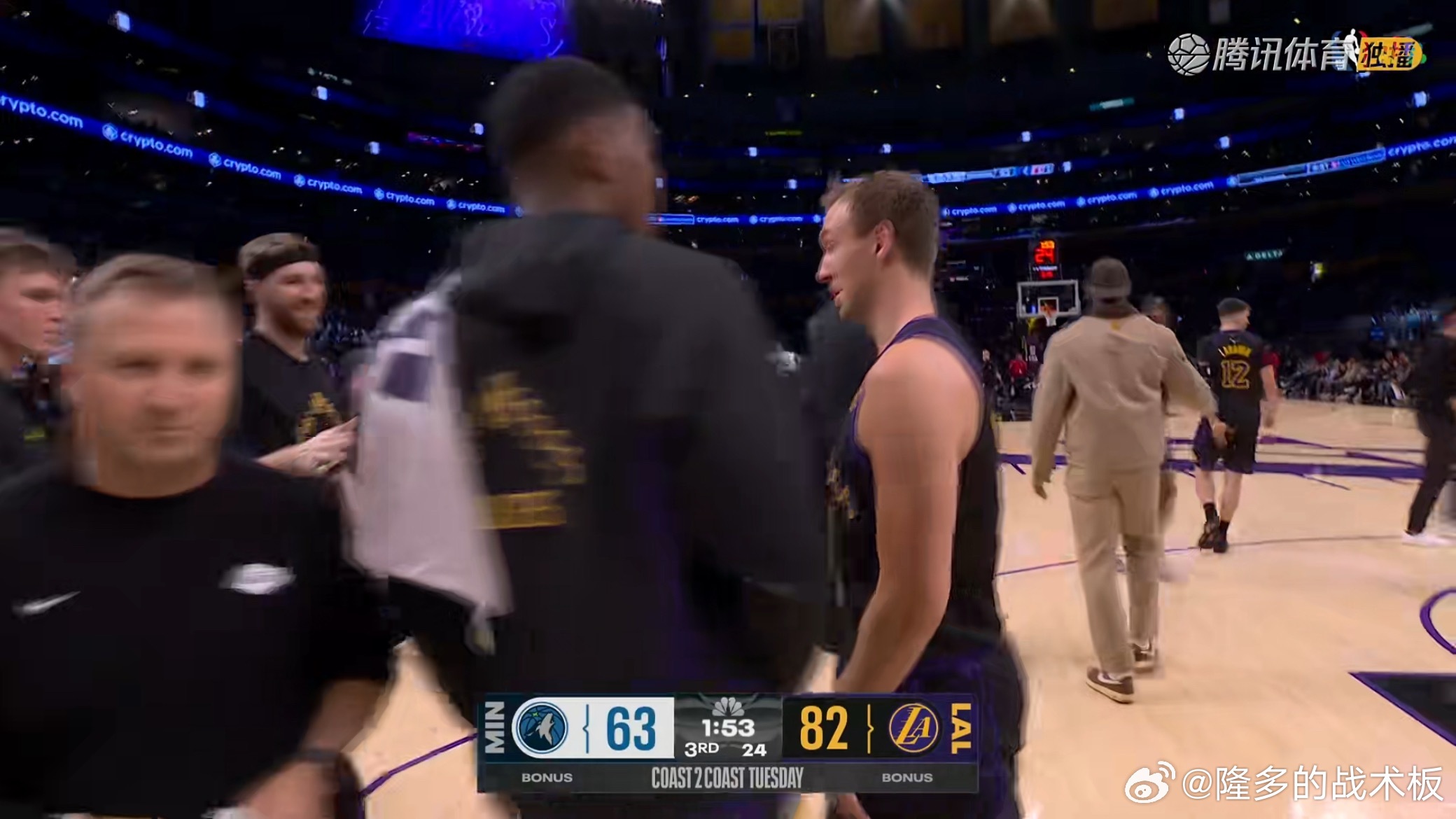 肯纳德的反击上篮，湖人领先到19分！森林狼vs湖人