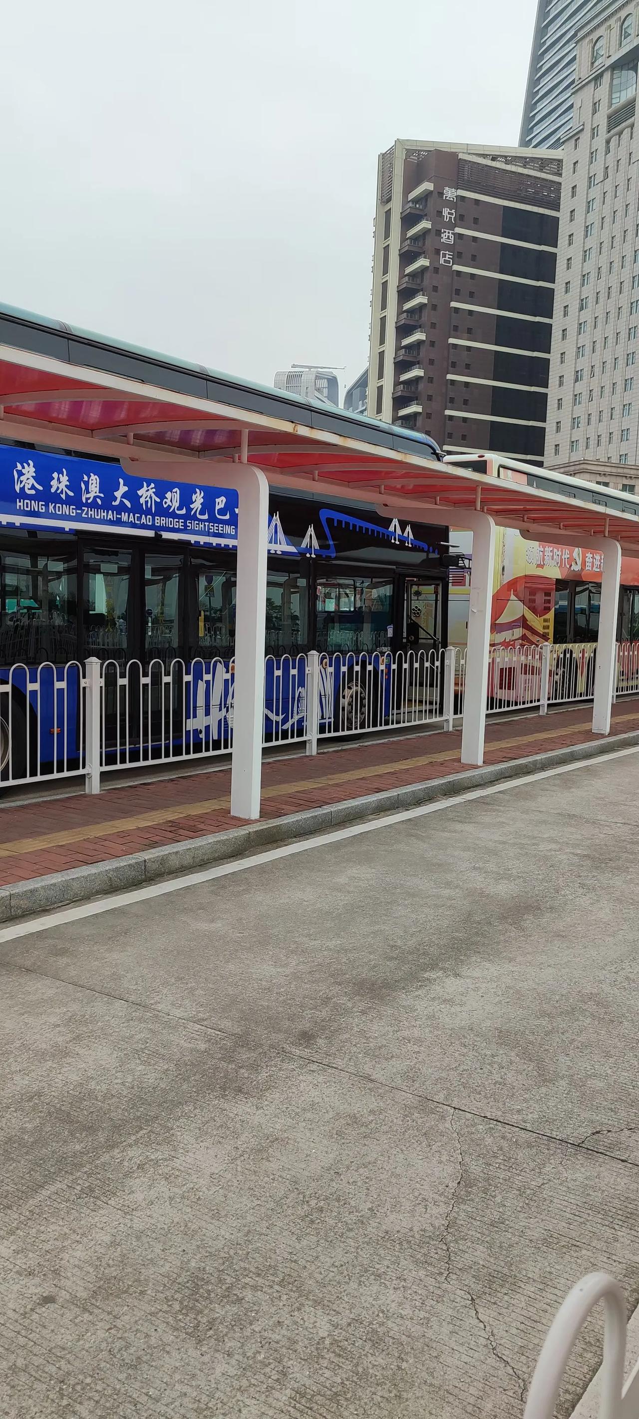 虽然都是经济发达的地方，但是坐高铁从苏州到上海明显不如从广州到珠海之间的窗外风景