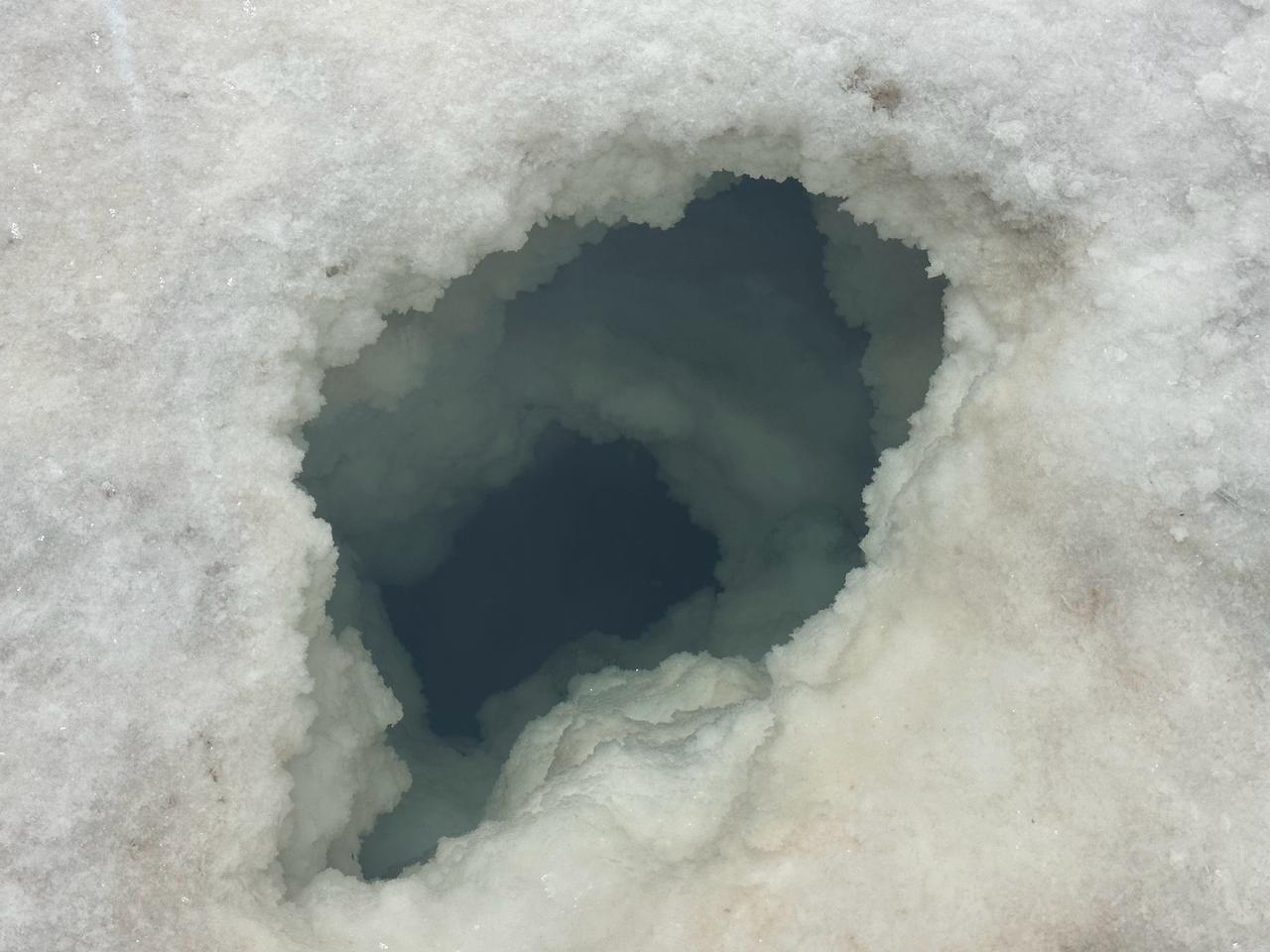 大柴旦翡翠湖，掌握好距离才能感觉到美
一进景区，第一反应有点像垃圾场
走进了，哦