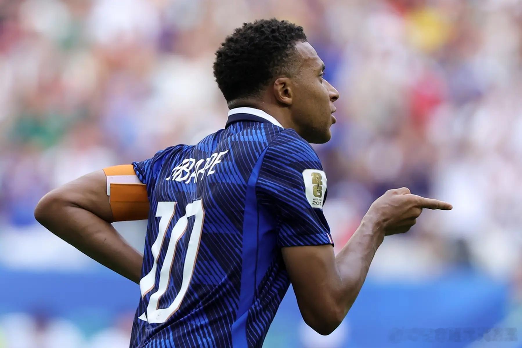 🚨 熬夜看球的兄弟，这波绝对值回票价！🔥老李私房菜四年磨一剑2⚽️ 2026