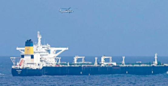 12月23日，特朗普正式宣布：被扣押的中国香港“世纪号”油轮所载180万桶委内瑞