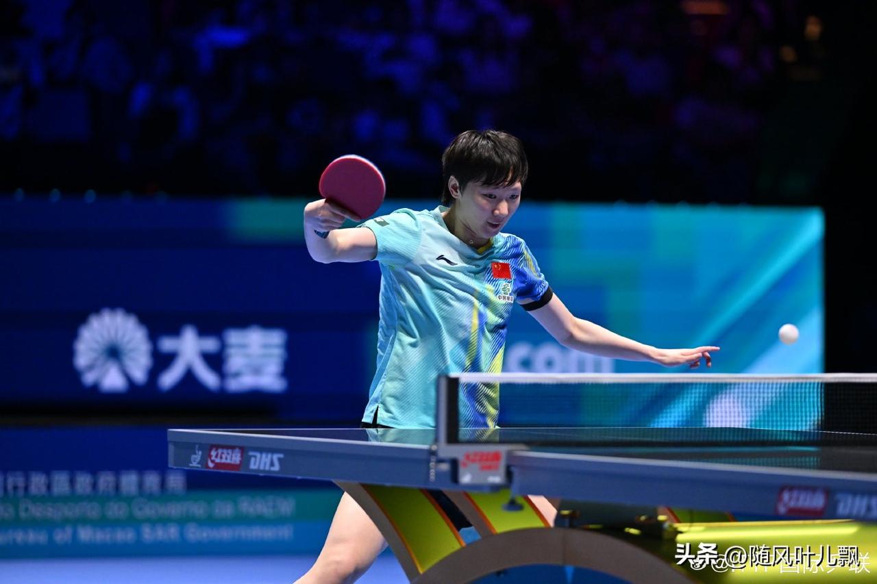 王曼昱4：0横扫伊藤美诚。

        当王曼昱与伊藤美诚开局0-6落后的