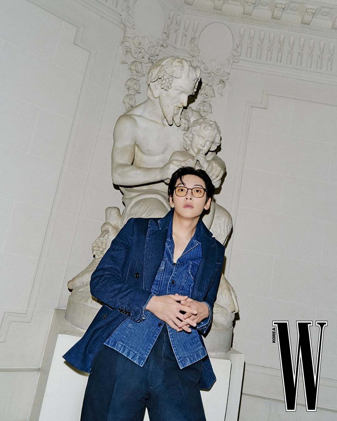 池昌旭 × W Korea April 2026 TomFord
