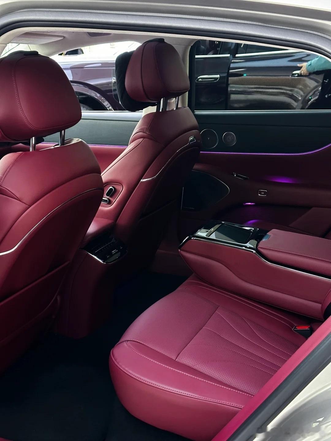 续航焦虑终结者？岚图追光L定档12月10日！家人们，新能源轿车圈又要迎来一位“重