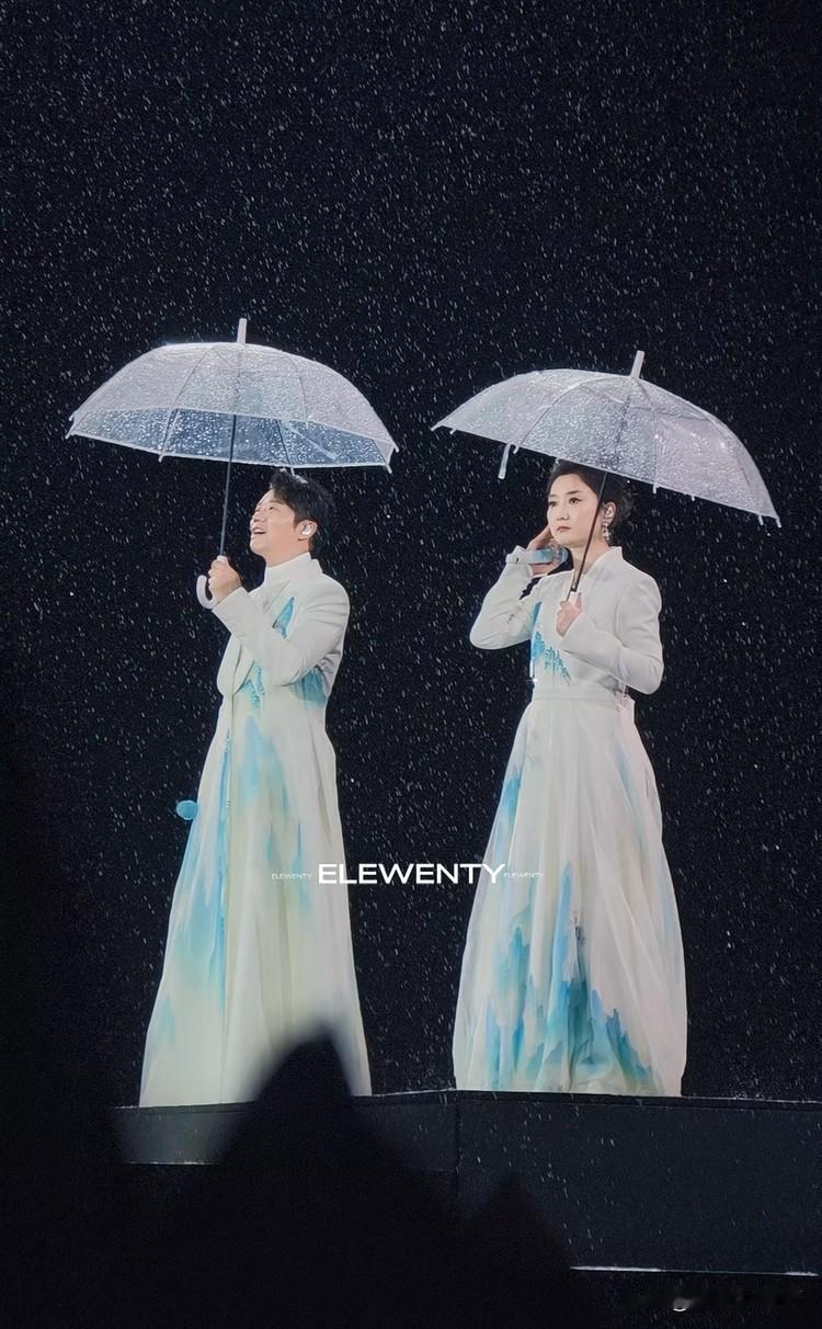 凤凰传奇，又出圈了！
一圈一圈又一圈，不过这次是赞誉的声音。
 
3月29日，凤