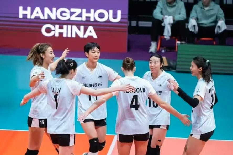 天津女排进入世俱杯决赛并创造中国女排俱乐部最佳战绩的三大功臣：
 
1、李盈莹：