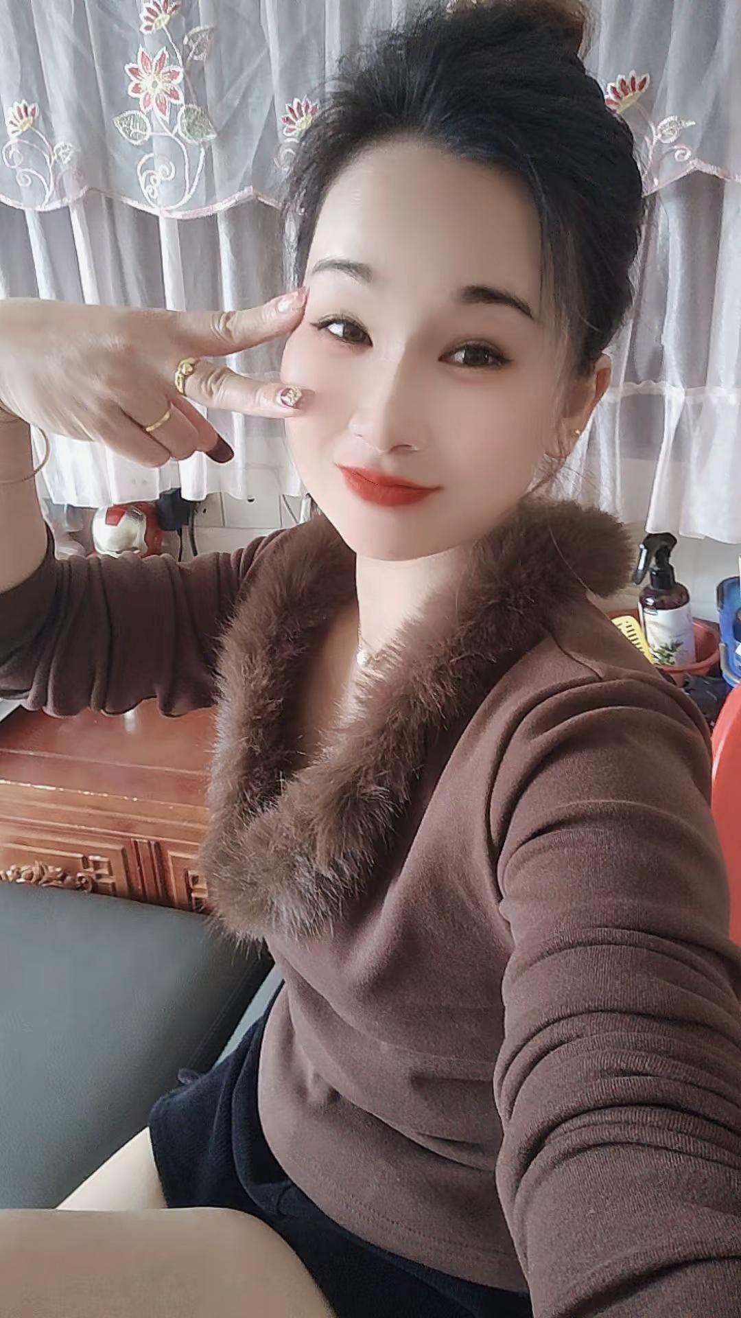 90后小姐姐我的魅力不止一面