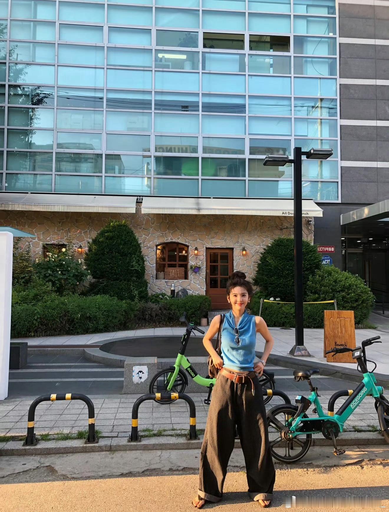 章若楠  zrn纪梵希品牌大使章若楠 𝑌𝑜𝑢 𝑓𝑒𝑙𝑙 𝑡𝑜 