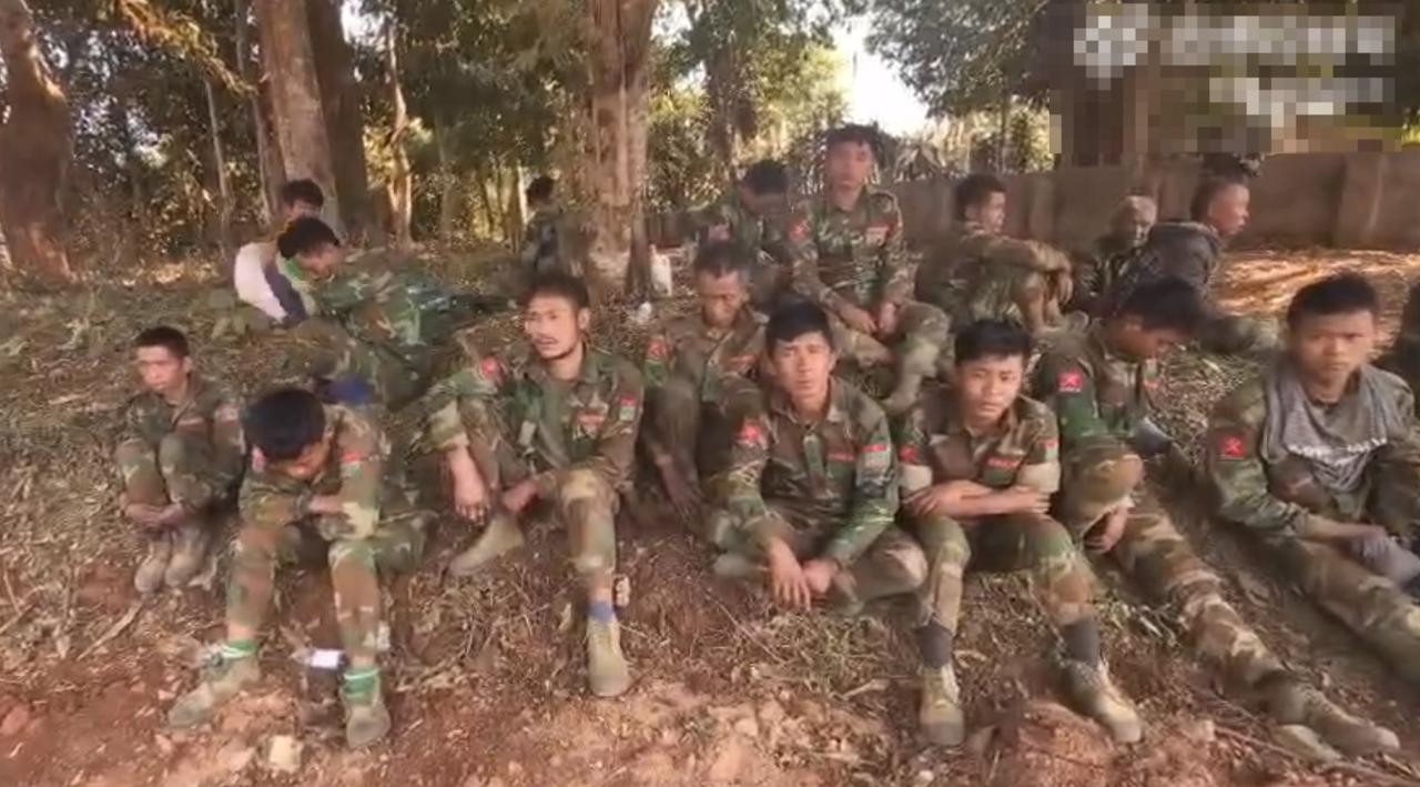 果敢同盟军俘虏了德昂解放军部分成员！

有关于贵概镇的占领问题，双方互不相让，还