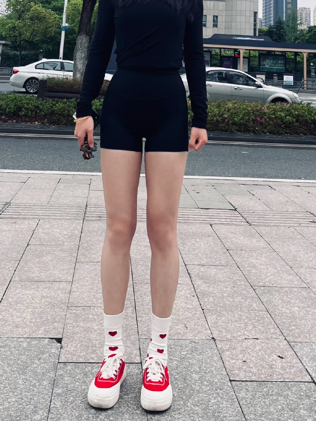 168cm110斤 健身女孩的腿部肌肉线条