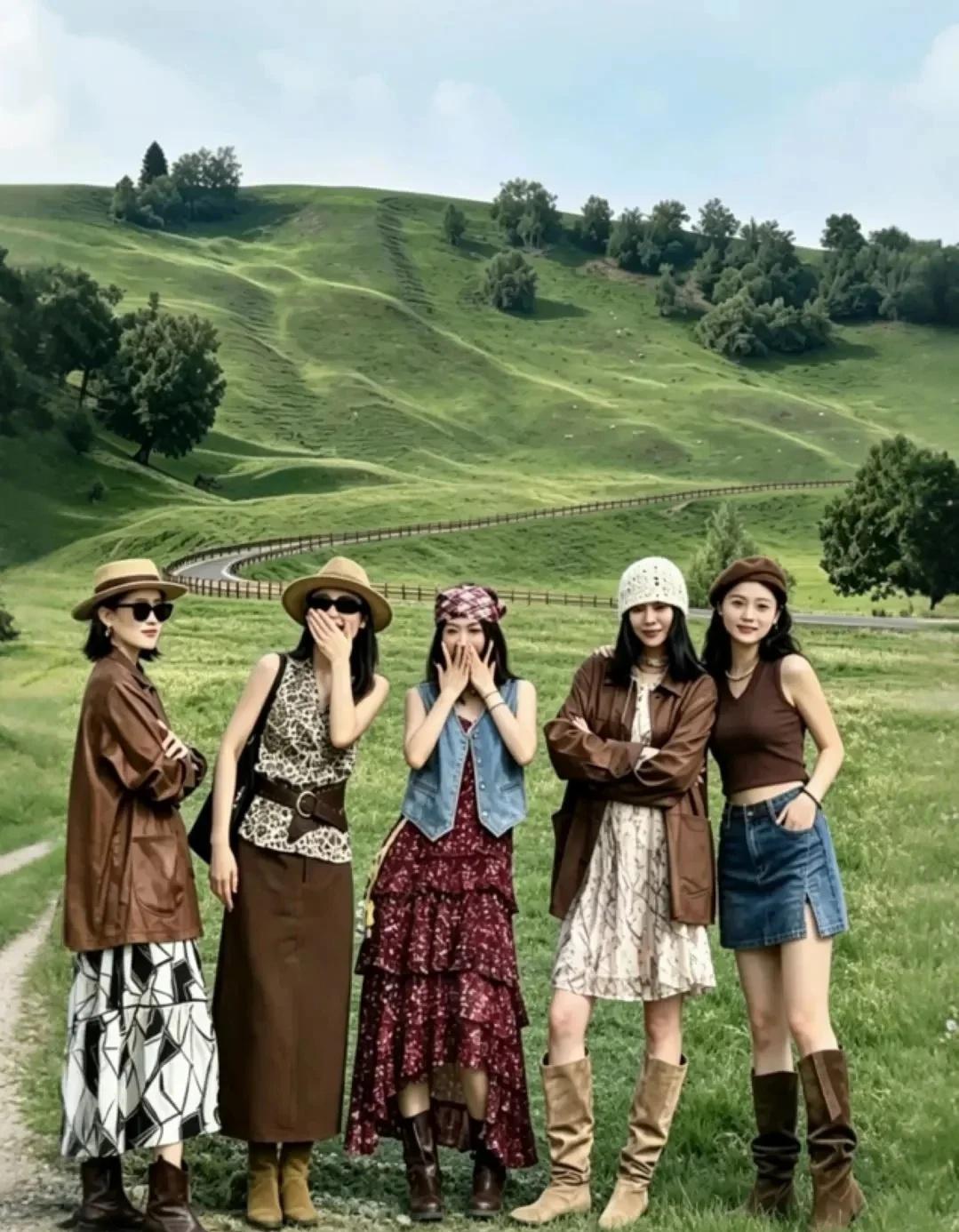 去新疆后悔没带的东西（实用版）
后悔没带的👇
✅三合一冲锋衣：别信“6月穿短袖