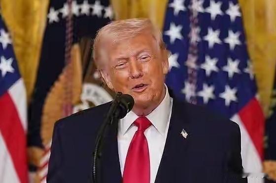 特朗普“为了开心”，炸伊朗哈尔克岛。14日，美国总统特朗普称，美方对伊朗哈尔克岛