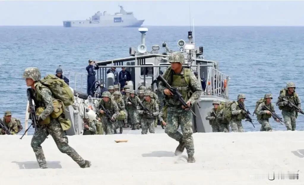 菲律宾在南海胡闹，美加撑腰，中国稳坐钓鱼台

最近，菲律宾政府在南海闹得欢实，一