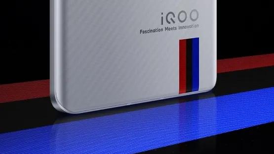 iQOO 12这次比较明显的改变：影像、电竞属性

影像：OV50H+OV64B